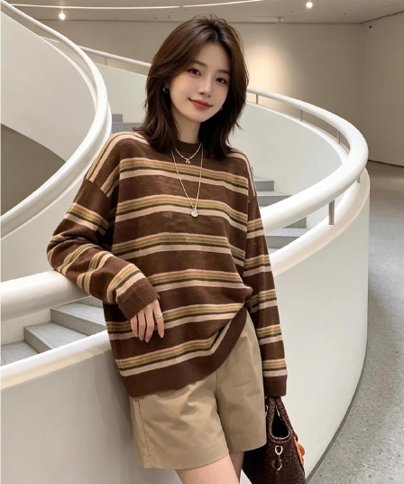 작은 대중 아름다움 라드. 스트라이프 얇은 스타일 라운드 넥 긴팔 자외선 차단 맨위 카키 색 다용도 하이웨이스트 반바지 투피스 세트 트렌디