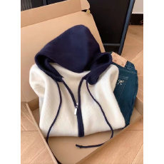 批发杏色双拉链撞色连帽长袖<b class='q'>针织</b>开衫毛衣外套女设计感上衣