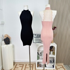 批发灰尘邓邓 针织挂脖<b class='q'>连衣裙</b>女2025秋季新款性感<b class='q'>露背</b>包臀裙纯欲裙子