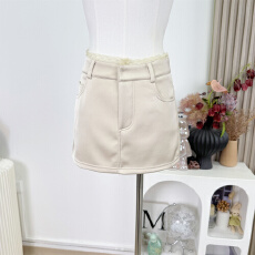 批发titi小姐姐【<b class='q'>蕾丝</b>爱好者】半身裙女秋冬<b class='q'>蕾丝</b>拼接缎面显瘦包臀<b class='q'>短裙</b>