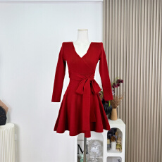 批发WW定制「绯红晚宴」红色针织<b class='q'>连衣裙</b>女辣妹气质蓬蓬a字收腰短裙子