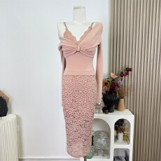 批发【Fart Shop】捕梦录 带胸垫蕾丝长袖女冬半身裙粉色纯欲圣诞<b class='q'>套装</b>