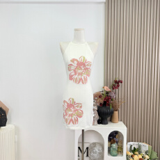 批发小岚同学「桃之夭夭」纯欲风简约挂脖<b class='q'>连衣裙</b>修身<b class='q'>无袖</b>针织包臀短裙