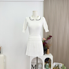 批发famouswang<b class='q'>春</b>季新款温柔气质学院风娃娃领中袖针织上衣半裙套装女