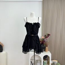 批发titi小姐姐 【私服小黑裙】层层垂感荷叶边纯欲吊带裙性感<b class='q'>连衣裙</b>