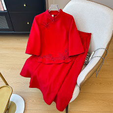 批发实拍新中式民族风<b class='q'>唐装</b>款复古<b class='q'>汉服</b>旗袍刺绣盘扣上衣复古半身裙套装