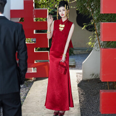 批发实拍新中式古典婚宴喜庆立领盘扣提花绑带马甲搭配复古吊带裙套装