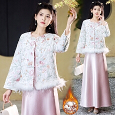 批发实拍新中式复古加棉加厚提花刺绣鸵鸟毛外套搭配纯色连衣裙两件套