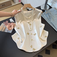 批发实拍新中式春季改良新款重工缎面提花弧形花边下摆国风坎肩女马甲