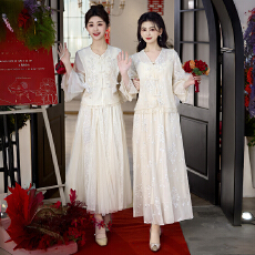 批发实拍新中式2026春夏新款圆领盘扣刺绣镶钻吊带上衣蕾丝半身裙套装