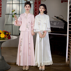 批发实拍新中式2026春夏新款刺绣立领盘扣上衣搭配淑女复古半身裙套装