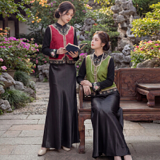 批发新中式改良2026春夏两面穿提花刺绣拼接马甲半身裙国风上衣三件套