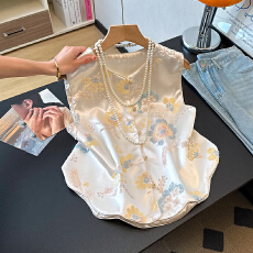 批发实拍新中式春夏改良新款重工缎面提花弧形花边下摆国风坎肩女马甲