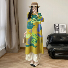 批发压褶三宅风褶皱春秋大码宽松开衫风衣外套<b class='q'>翻领</b>印花弹簧抖抖<b class='q'>连衣裙</b>