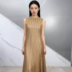 批发褶皱2026新款高级感法式连衣裙气质优雅大方舒适显瘦连衣裙