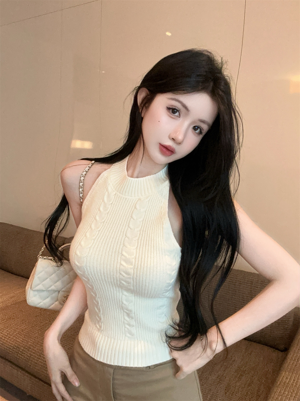 실사 정가 이른 가을 새로운 프랑스식 레트로 니트 행침 목 캐미솔 오프숄더 디자인 센스 맨위