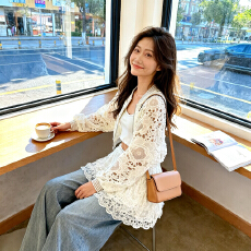 批发实拍重工<b class='q'>钩花</b>镂空短款开衫短款外套女2026早春新款韩系穿搭<b class='q'>上衣</b>