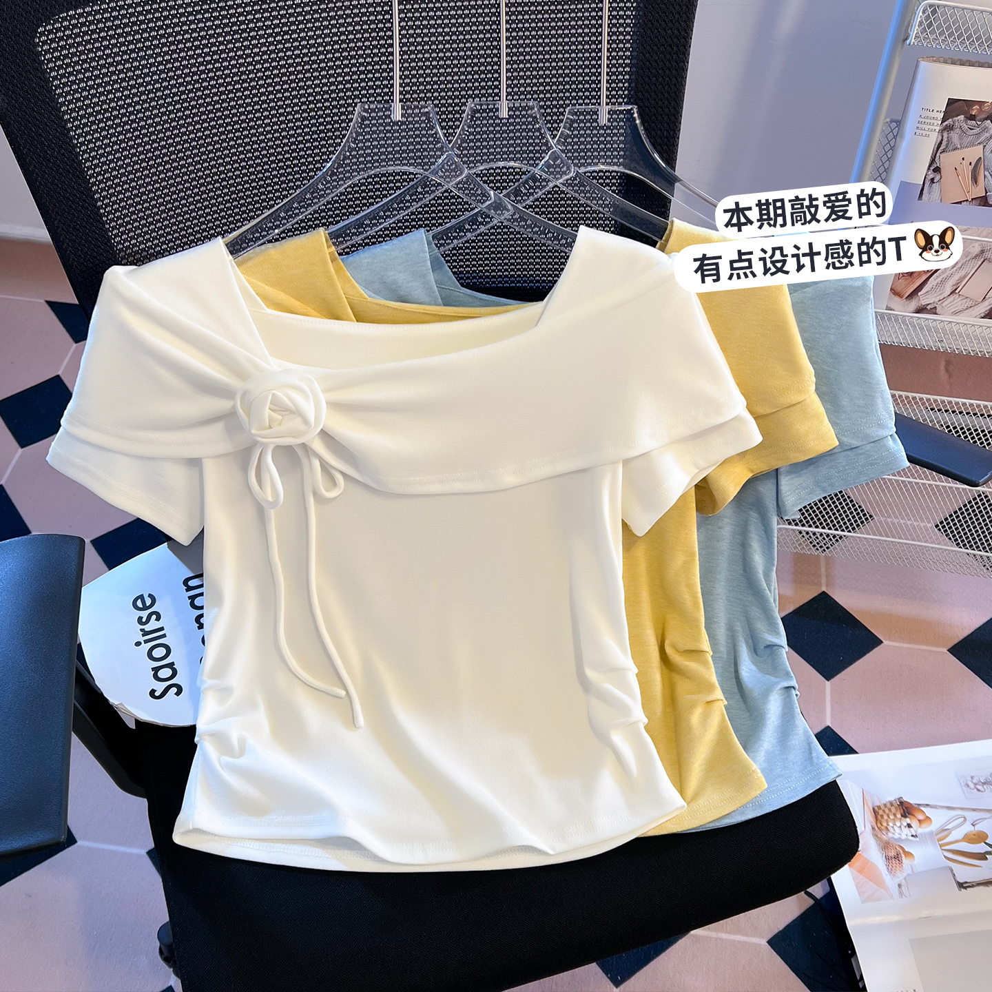 실사 3 차원 꽃 오프숄더 반팔 티셔츠 여성 여름 광장 칼라 디자인 센스 주름 장식 몸매 가꾸기 슬림해 보이는 다용도 맨위