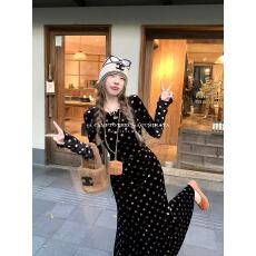 批发LUU桃喜儿/黑色丝绒<b class='q'>波点</b>长袖<b class='q'>连衣裙</b>女秋冬针织长裙内搭设计感裙子