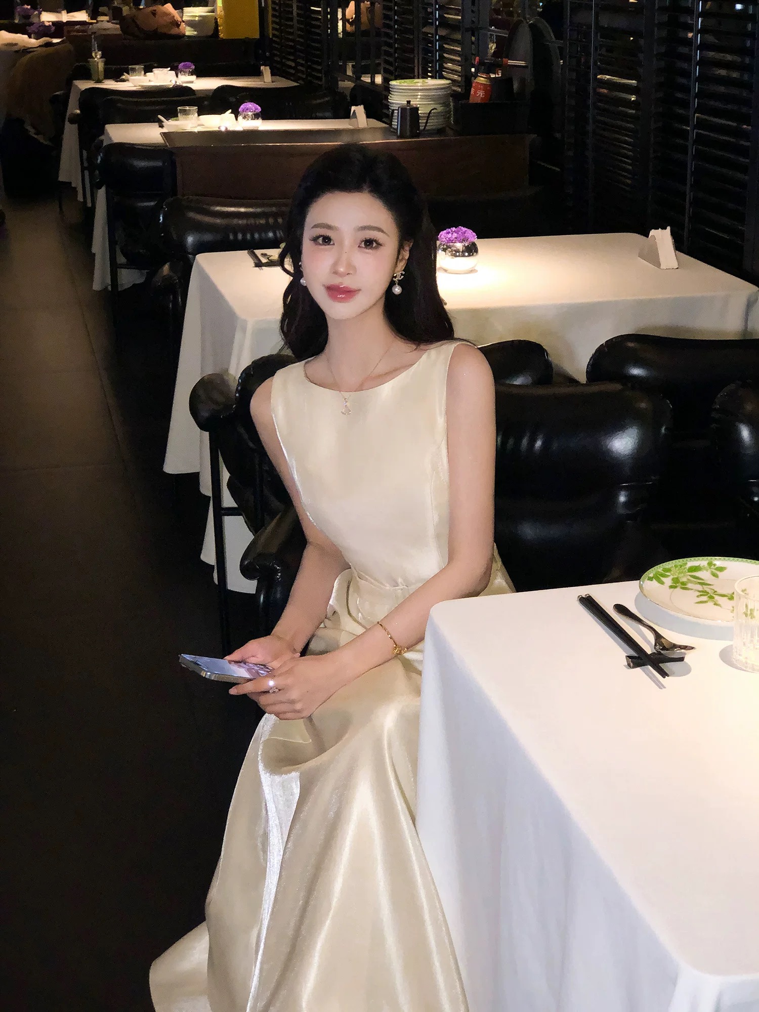 리우 지혜 음과 다시 봐 유성우 천 금빛 바람 허리 수축 민소매 드레스 명문 여성 연회 빛 예복 롱 스커트