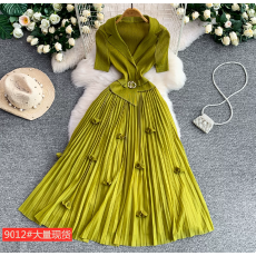 批发高端<b class='q'>女士</b>气质礼服裙时尚西装领连衣裙收腰立体花朵长款百褶连衣裙