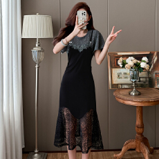 批发实拍蕾丝拼接<b class='q'>连衣裙</b>撞色花边手工<b class='q'>钉珠</b>轻奢收腰显瘦中长款大码裙子