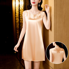 批发2026实拍春夏高级感水蓉<b class='q'>蕾丝</b>背心连衣裙，