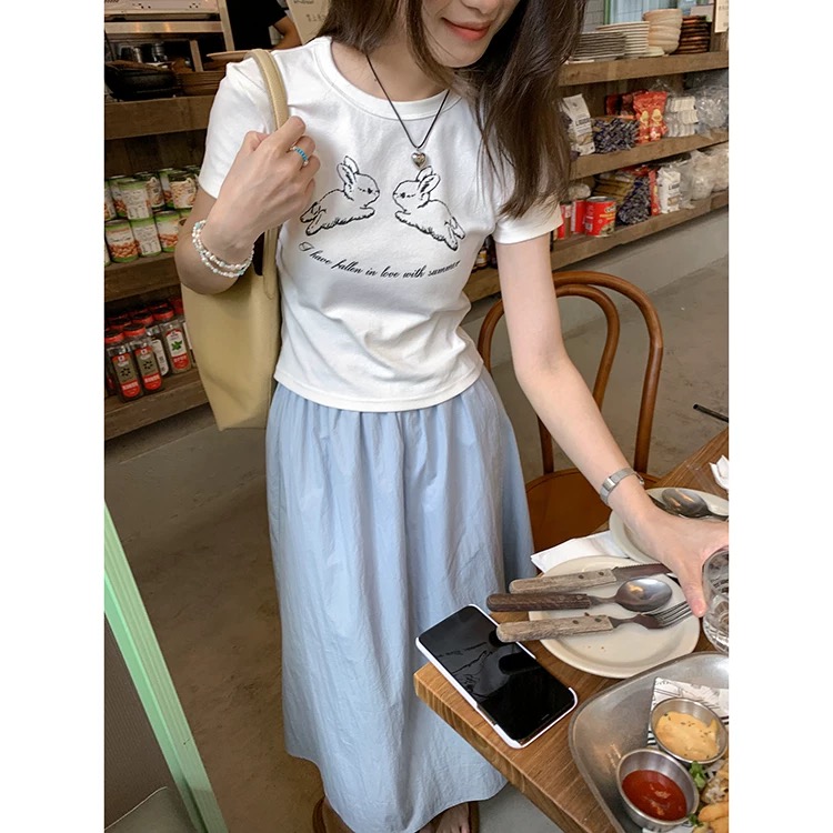 Korean niche design feels age-reducing cute rabbit prints with front shoulders and slim short-sleeved T-shirt for women