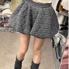 批发【有内里~原版面料+原版做工】夹棉蓬蓬<b class='q'>半身裙</b>女A字短裤裙