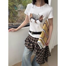 批发2026夏季新款设计感复古腊肠狗印花修身正肩短袖T恤<b class='q'>女休闲</b>短上衣