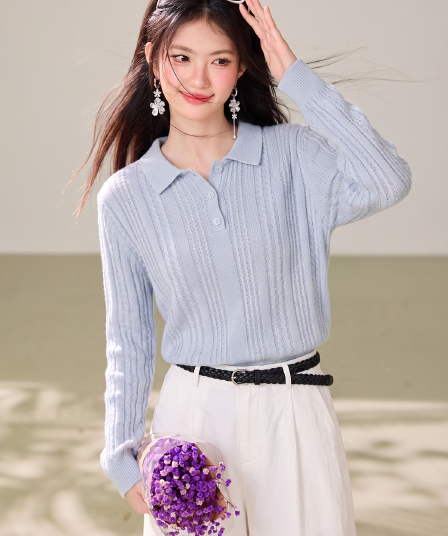 2026 가을 새로운 프랑스식 파란색 홀로우 아웃 포함 양모 반팔 니트 스웨터 여성 여름 만나는 맨위