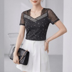 批发<b class='q'>夏</b>季新款短袖交叉V领网纱印花上衣女闪亮烫钻工艺优雅高弹柔软T恤