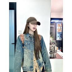 批发复古水洗牛仔外套<b class='q'>女</b>春秋2026新款设计感宽松休闲百搭短款<b class='q'>夹克</b>上衣