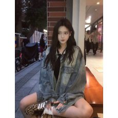 批发水洗做旧牛仔外套女小个子2026<b class='q'>春</b>季新款设计感小众遮屁股夹克上衣