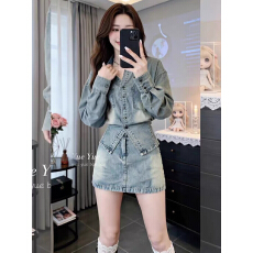 批发复古<b class='q'>牛仔</b>套装女早春新款时髦洋气收腰显瘦外套高腰半身裙两件套