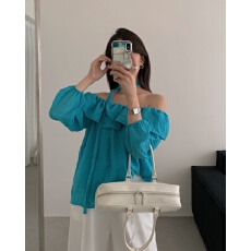 批发实拍 柔软舒适 亲肤 荷叶边配腰带 一字肩 <b class='q'>雪纺</b>衬衫 蓝色chao美