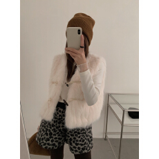 批发实拍   韩版 牛角扣装饰 v领毛毛马甲  防皮草 背心