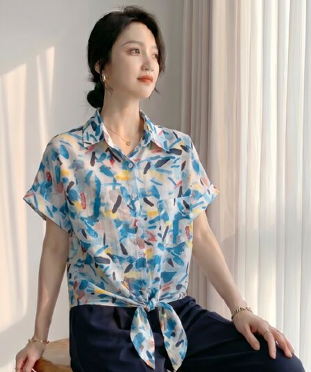 유럽 상품 2026 여름 새로운 추상 낙서 프린트 셔츠 반팔 여성 루즈핏 다용도 맨위 작은 셔츠