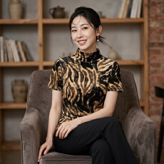 批发2026早秋新款高领短袖<b class='q'>T</b><b class='q'>恤</b><b class='q'>女</b> 复古豹纹植绒高弹修身显瘦打底衫上衣