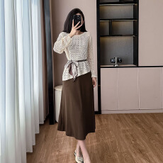 批发慵懒风镂空长袖<b class='q'>罩衫</b><b class='q'>针织</b>衫+吊带背心裙两件套女2026早春新款