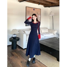 批发实拍~大码女装胖mm<b class='q'>秋</b>冬韩系针织连衣裙温柔少女气质假两件长裙