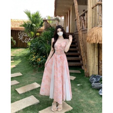 批发法式粉色吊带碎花连衣裙女<b class='q'>夏</b>大码胖MM海边度假防晒衣高级感长裙子