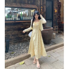 批发实拍~法式黄色气质吊带连衣裙薄款披肩防晒衫外搭<b class='q'>针织</b>开衫<b class='q'>罩衫</b>