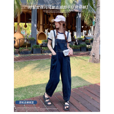 批发英国DHWA深蓝色牛仔<b class='q'>背带裤</b>女2026春夏季新款宽松小个子八分连体裤