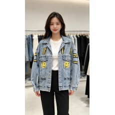批发新款重工牛仔上衣 潮牌小众<b class='q'>设计</b>感落肩短款显瘦牛仔