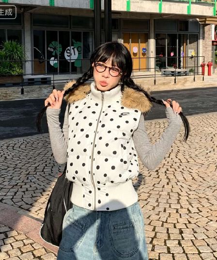 아메리칸 도트 무늬 탈착식 모자 민소매 면 베스트 여성 레저 모피 칼라 수 있습니다. 철거 스택 착용 재킷