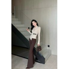 批发琥珀松林秋冬高级感修身皮带设计感掐腰显瘦百搭毛针织衫+长<b class='q'>裤</b>