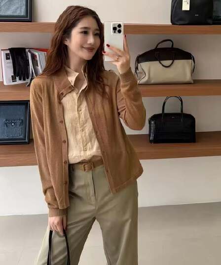 패션 품격 인터넷 유명인 아마 페이크 레이어드 패치워크 색상 여성 이리저리 떠다니다 번쩍였다 조각 니트 맨위