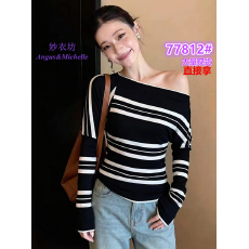 批发2026年早春优雅气质小上衣韩系高级感独特漂亮<b class='q'>轻熟</b>条纹斜肩T恤女