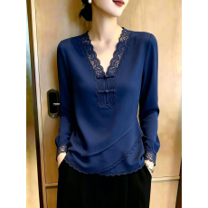 批发韩版V领蕾丝拼接<b class='q'>衬衫</b>女藏蓝色显瘦百搭上衣超好看时尚高级感